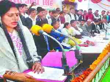Usha Singh takes oath 